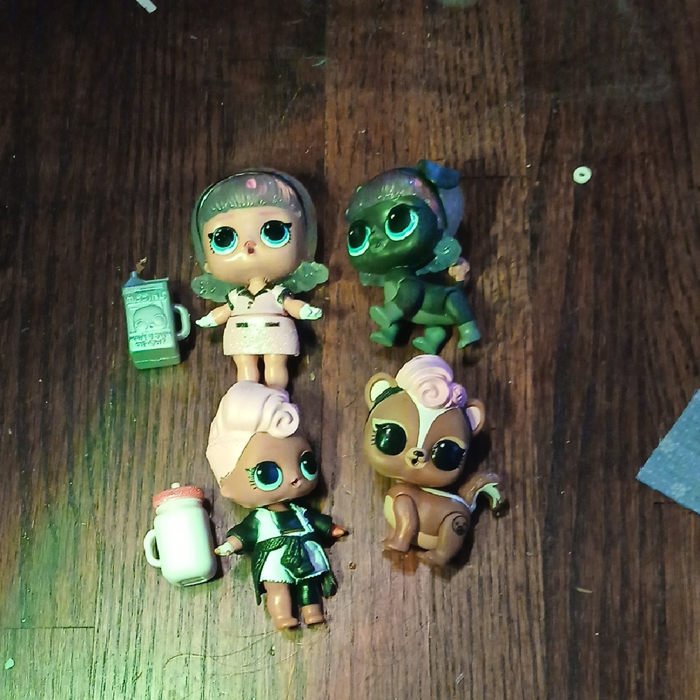 L.O.L. Surprise! Dolls and Accessories Set - Green, Brown, Pink